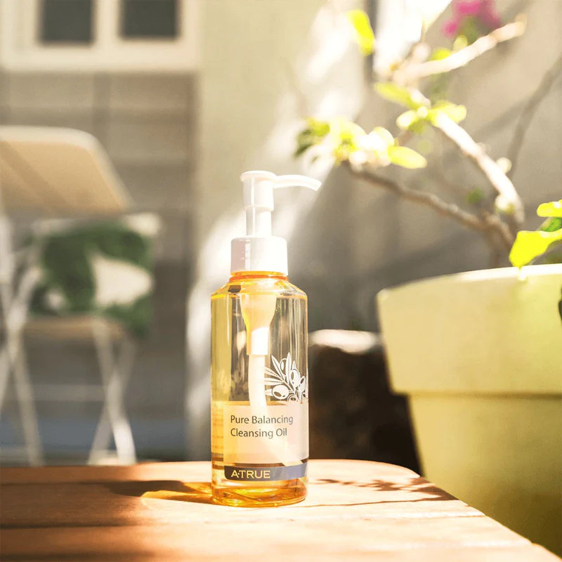 Pure Balancing Cleansing Oil - Image 3