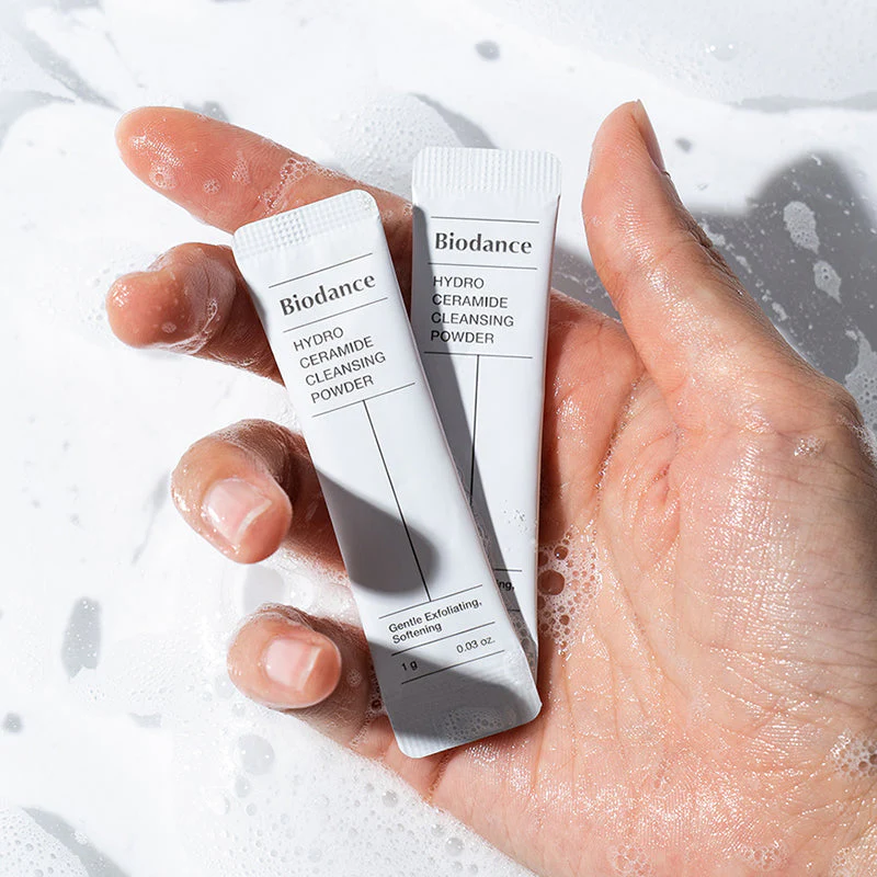 Hydro Ceramide Cleansing Powder - Image 3