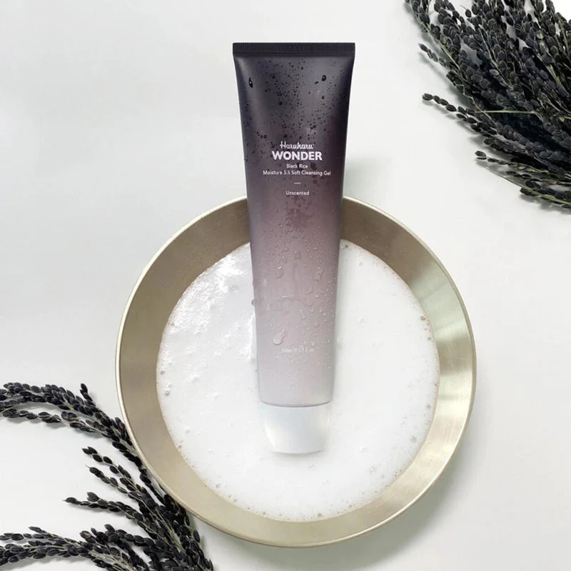 Black Rice Moisture 5.5 Soft Cleansing Gel - Image 6