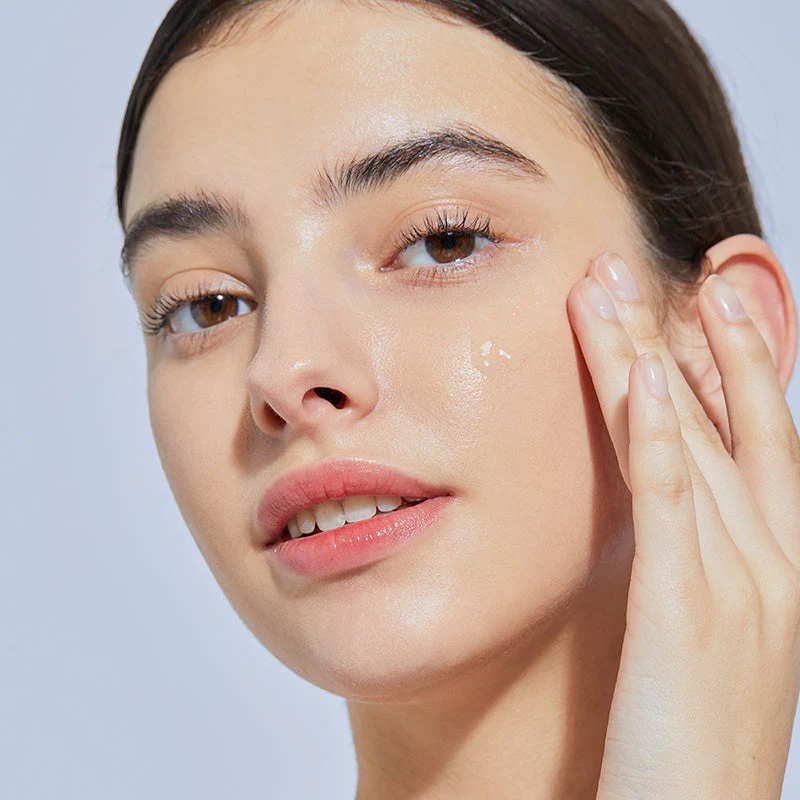 The Hyaluronic Acid 3 Serum - Image 5