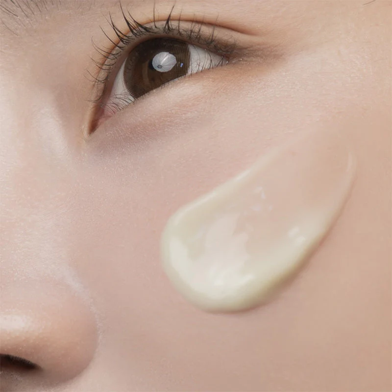 Mild Skin Balancing Vegan Cream - Image 4
