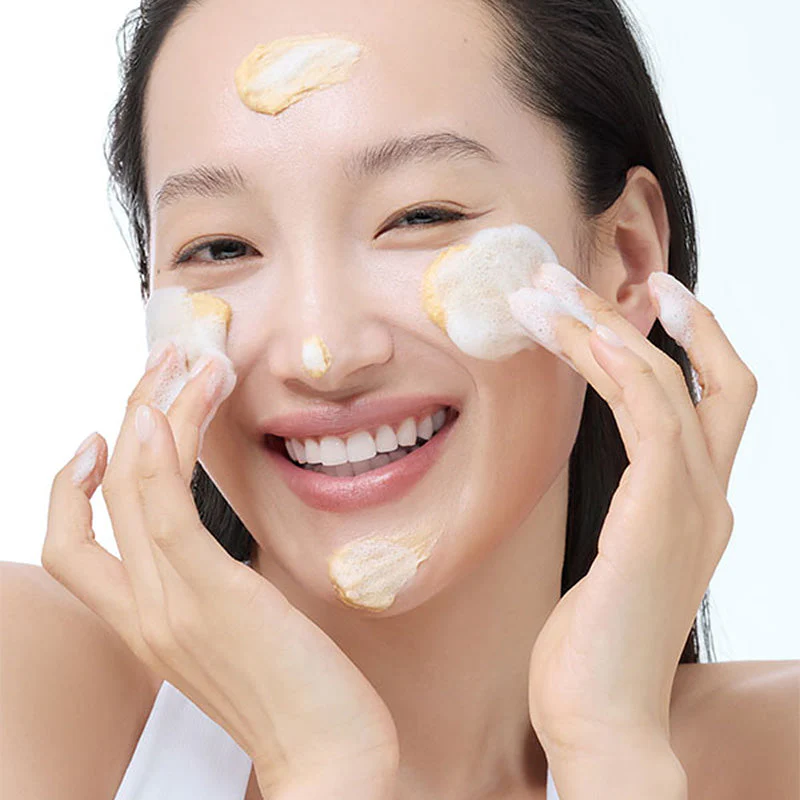 Freshly Juiced Vitamin Mask Cleanser - Image 5