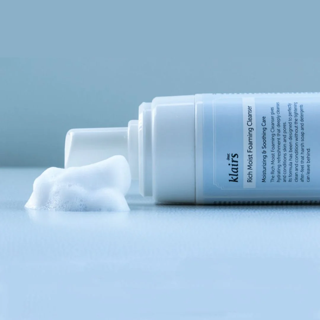 Rich Moist Foaming Cleanser - Image 3