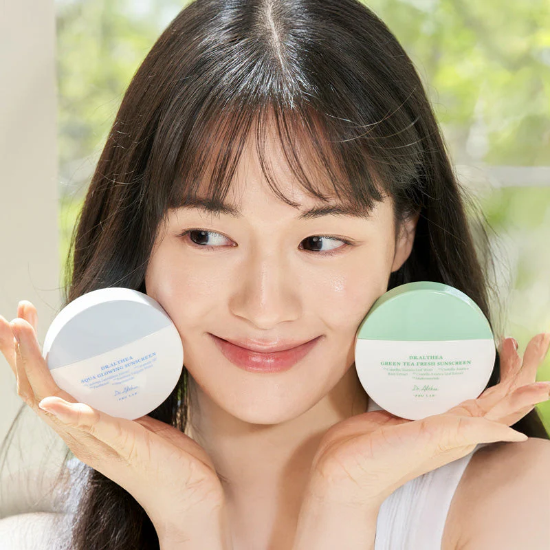 Aqua Glowing Sunscreen - Image 7
