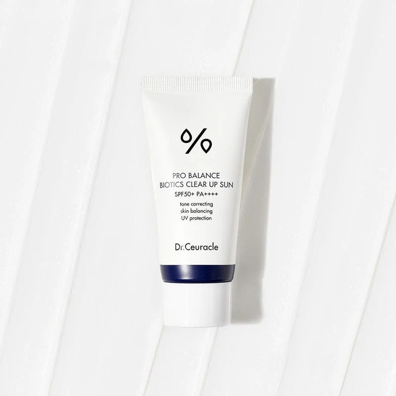 Pro Balance Biotics Clear Up Sun SPF50 - Image 2