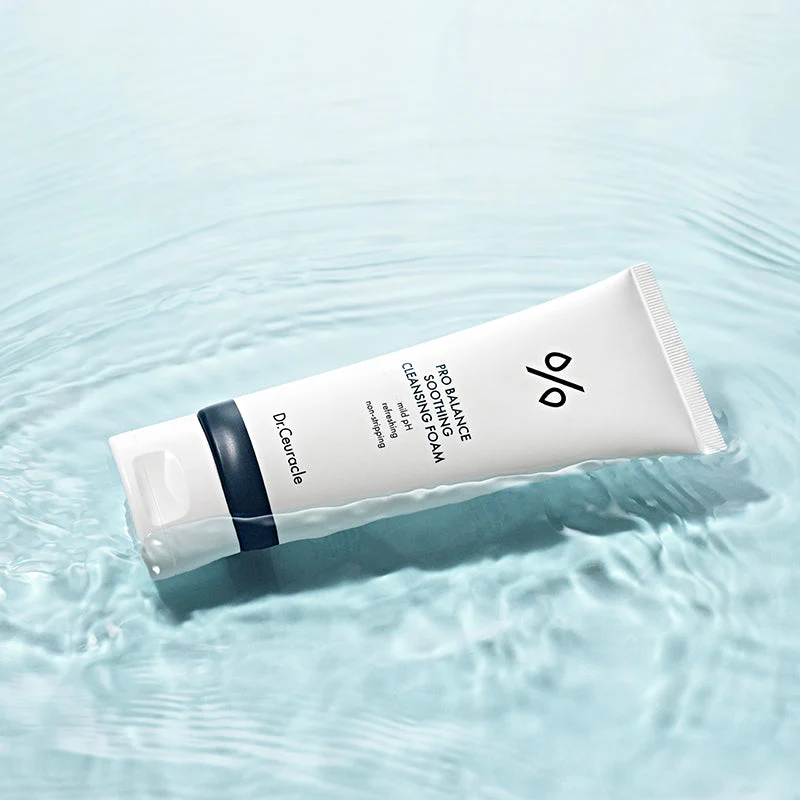 Pro Balance Soothing Cleansing Foam - Image 8