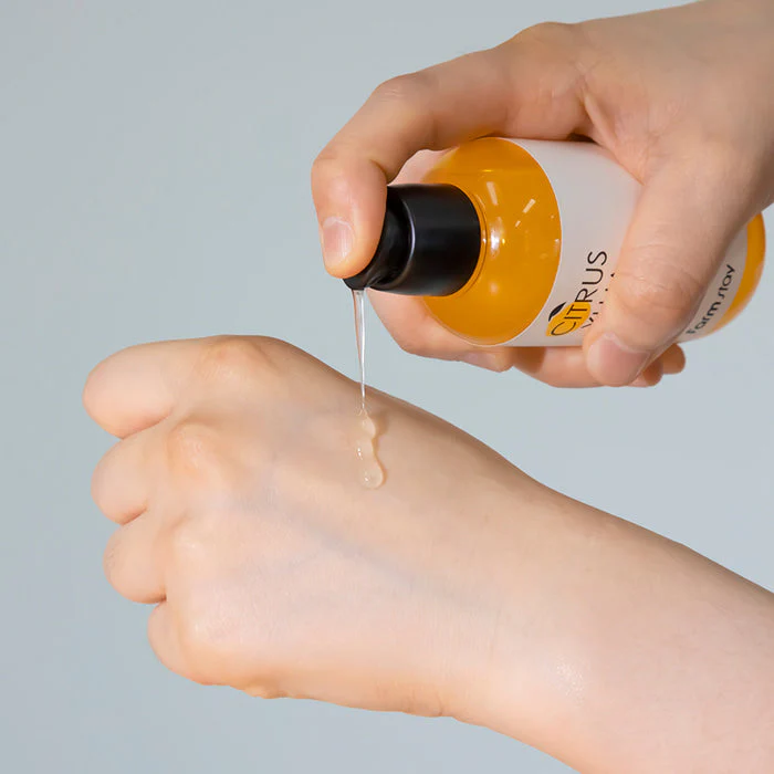 Citrus Yuja Vitalizing Serum - Image 3