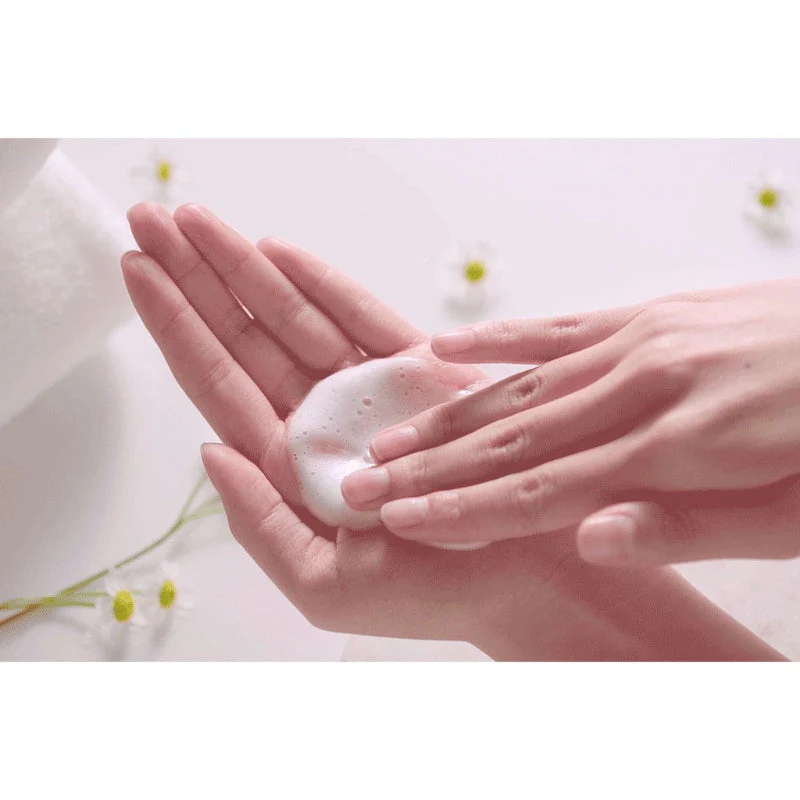 pH Hyaluron Gel Cleanser - Image 6