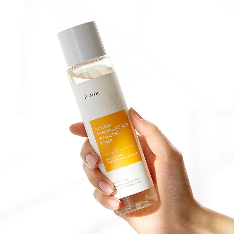 Vitamin Hyaluronic Acid Vitalizing Toner - Image 5