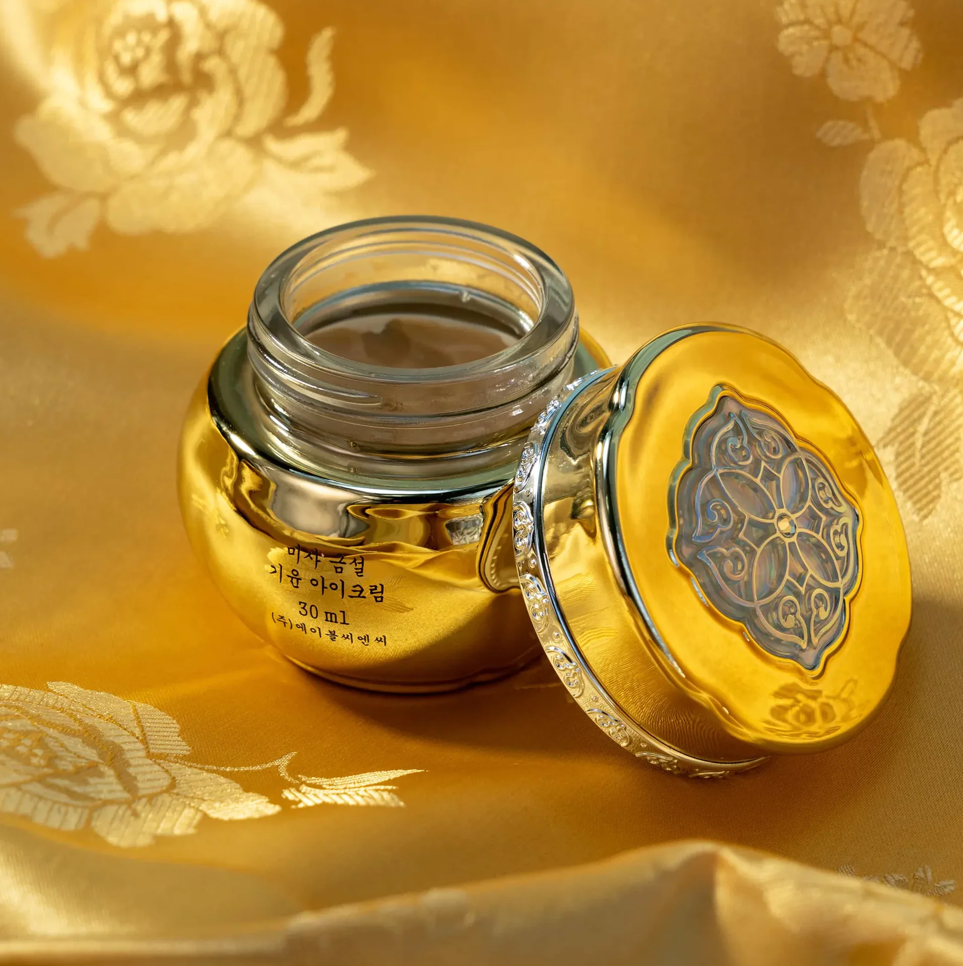 MISA Geum Sul Vitalizing Eye Cream - Image 3