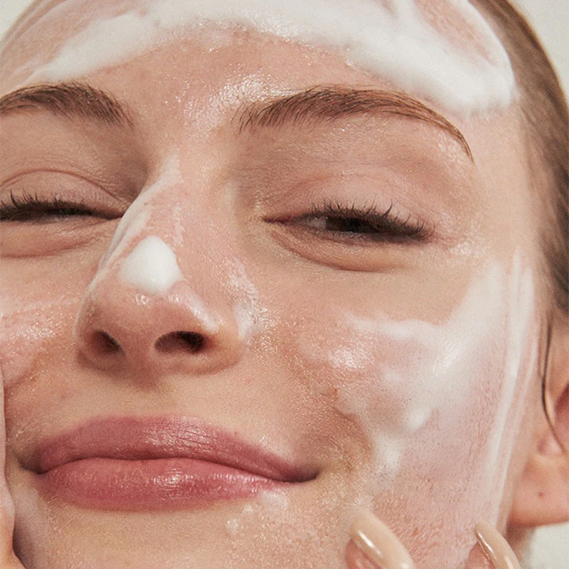 Cicaluronic Low Ph Cleanser - Image 7