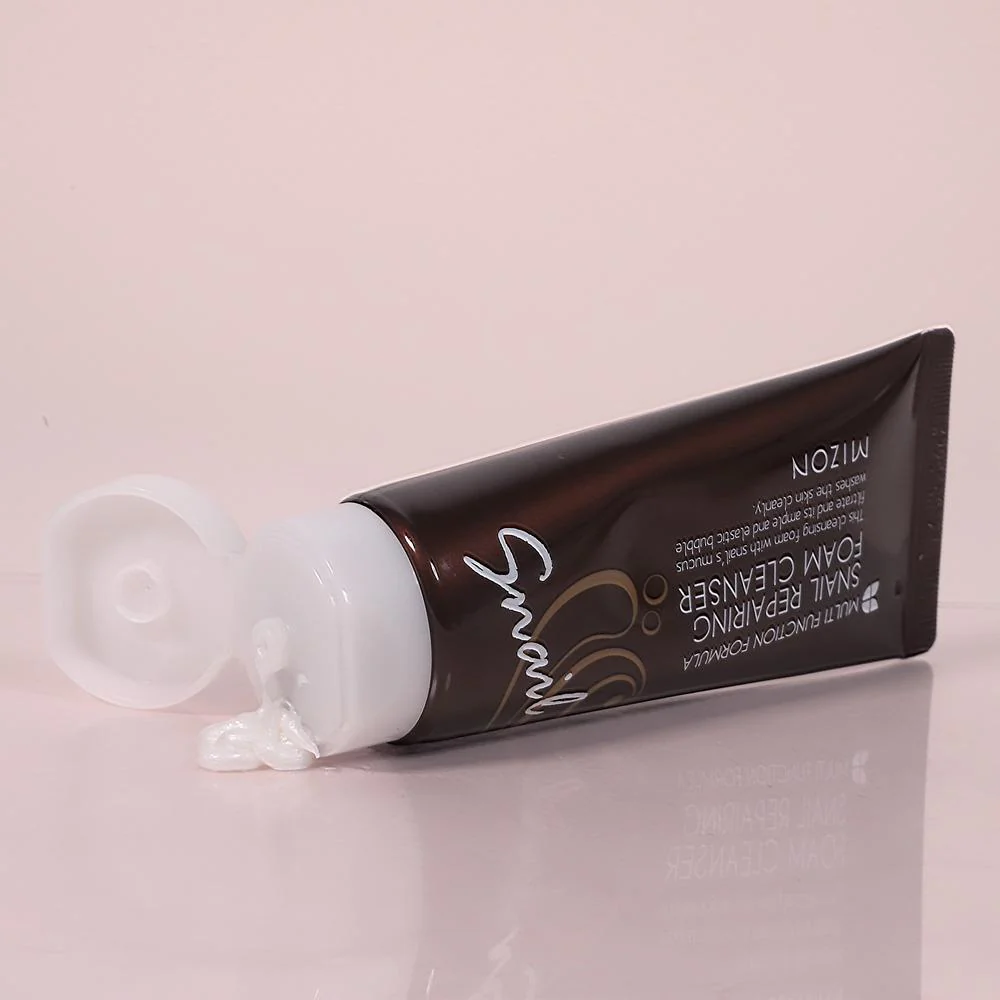Snail Repairing Foam Cleanser - Image 4