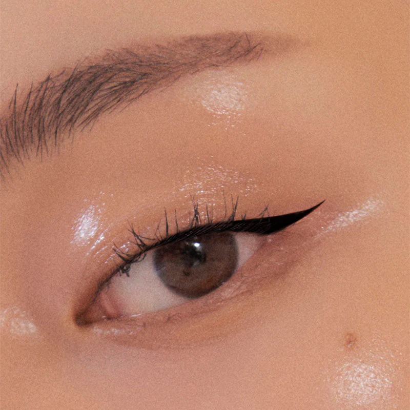 Vegan Eyeliner - Image 5