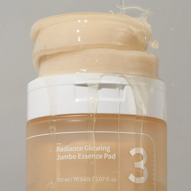 No.3 Radiance Glowing Jumbo Essence Pad - Image 3