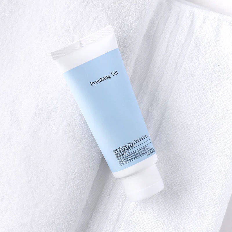 Low pH Pore Deep Cleansing Foam - Image 7