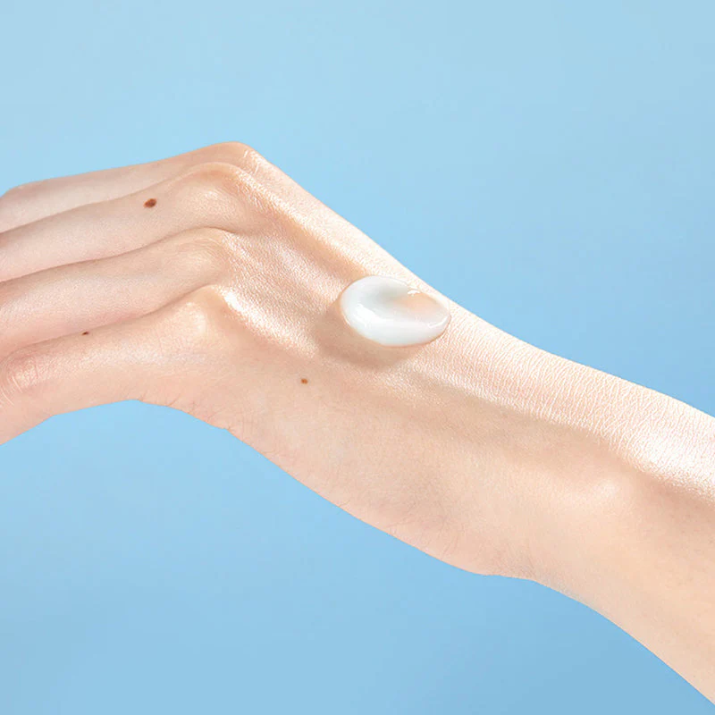 DIVE-IN Low Molecular Hyaluronic Acid Soothing Cream - Image 4