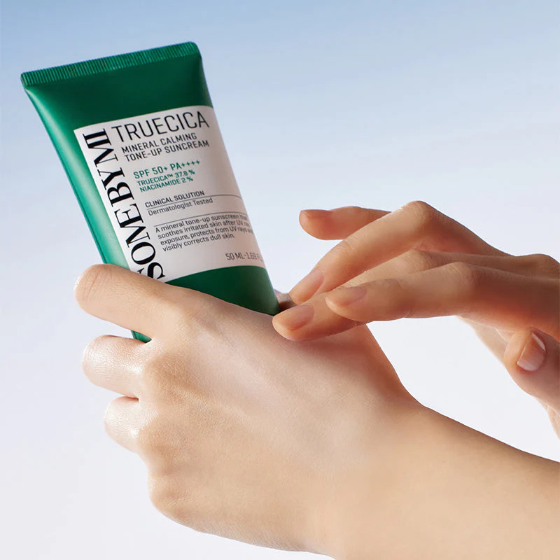 Truecica Mineral Calming Tone-Up Suncream - Image 5